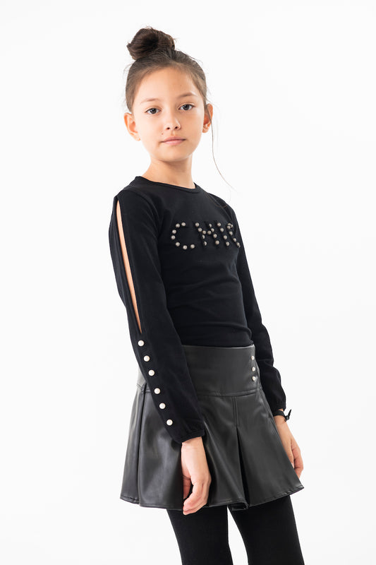 Blusa negra con perlas para niña jr