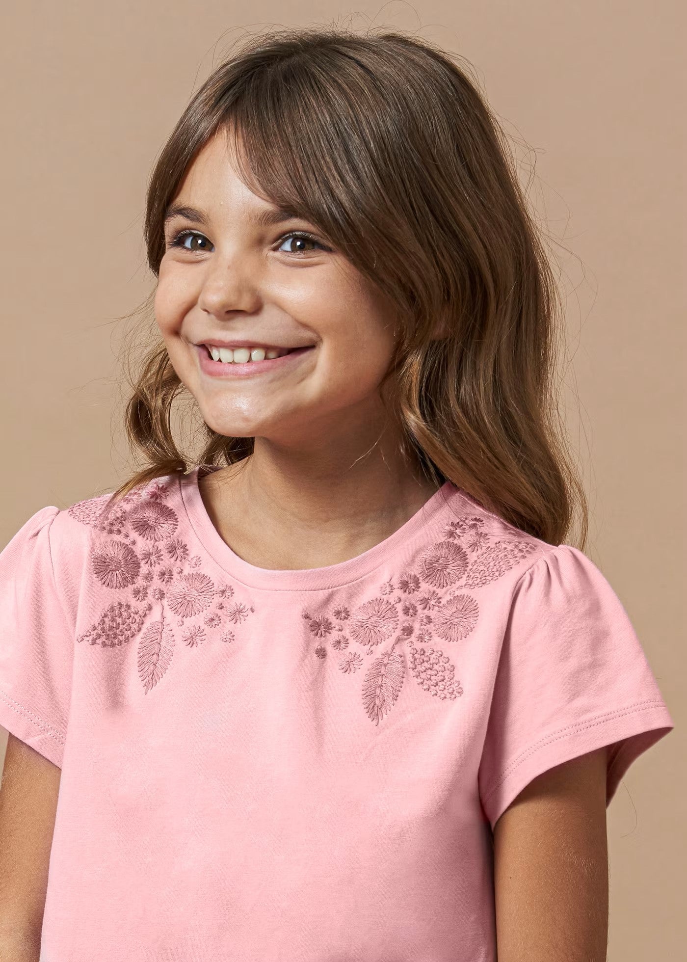 Blusa rosa flores bordadas niña jr