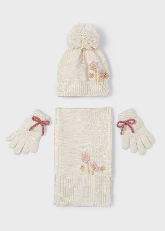 Set gorro, bufanda y guantes beige para mini niña