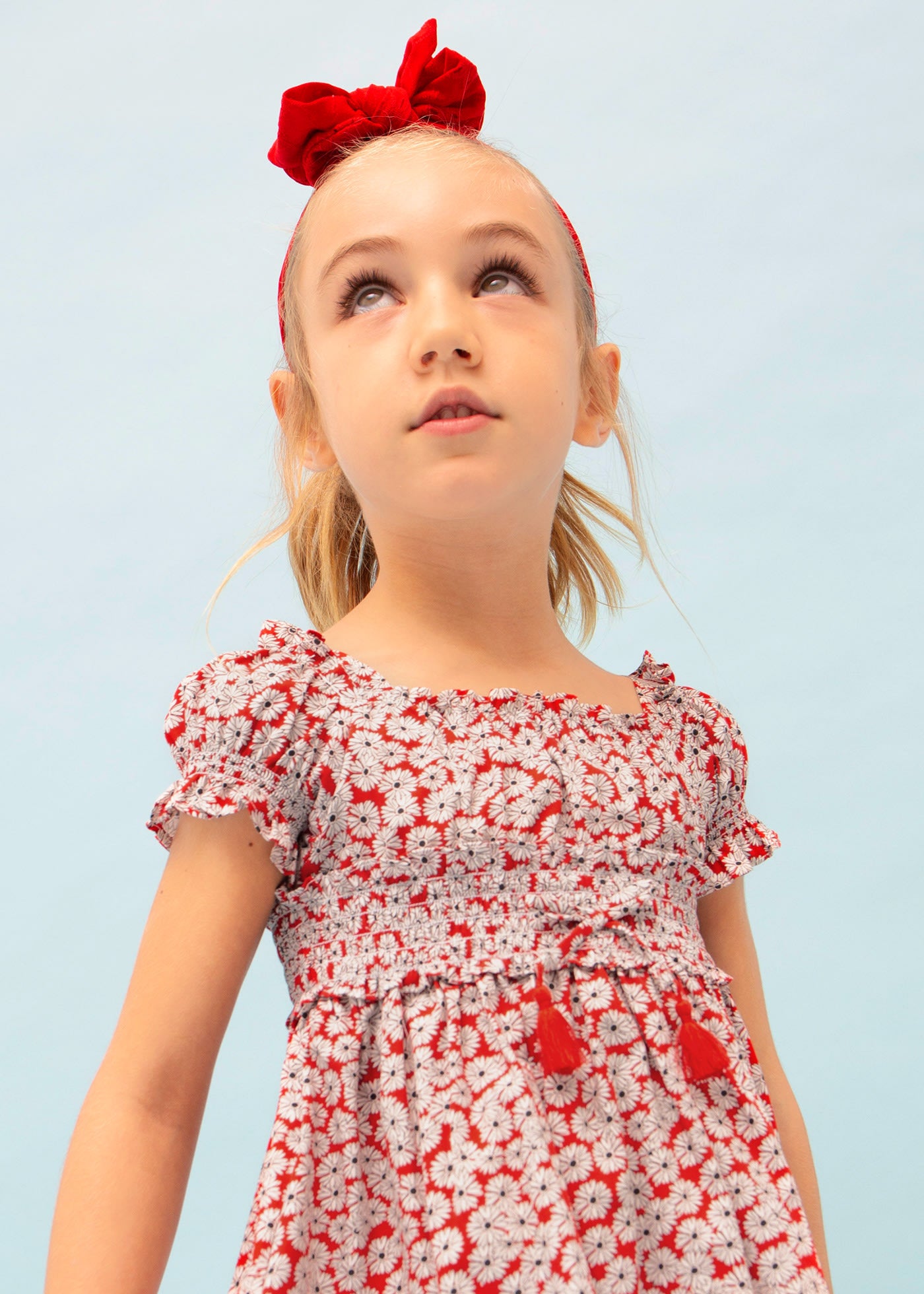 Vestido rojo estampado de algodón sostenible para mini niña Petite Luné Moda Infantil